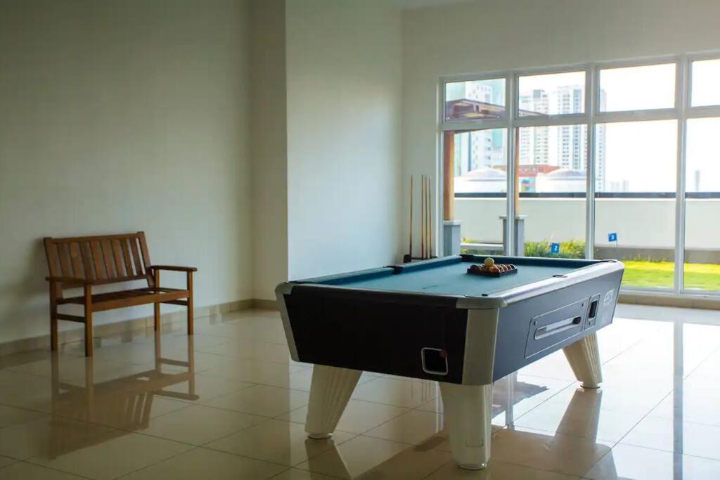 Twin Galaxy Netflix /mahjong Near Ksl Mall@ Apartemen